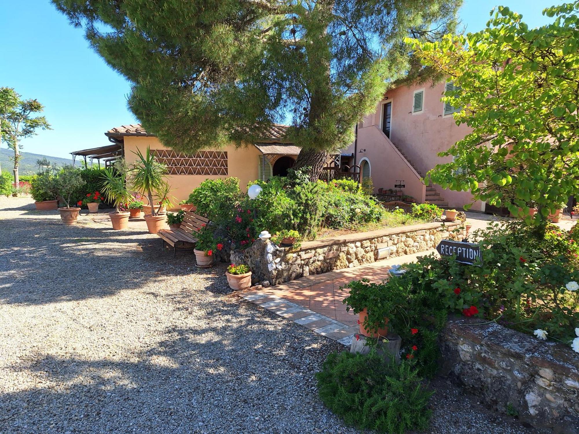 Antico Borgo Il Cardino Bed and Breakfast San Gimignano Exteriör bild